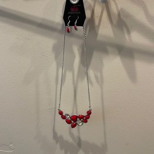 Paparazzi, mid length back lace with drop earrings